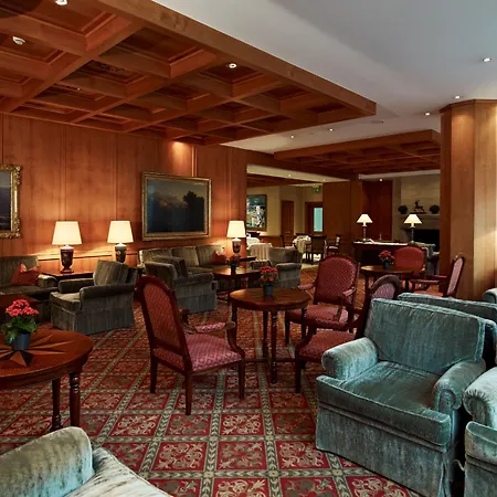 Crystal Superior Hotel